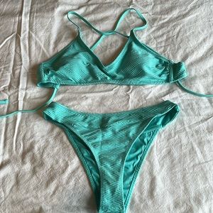 Cupshe textured bikini M
